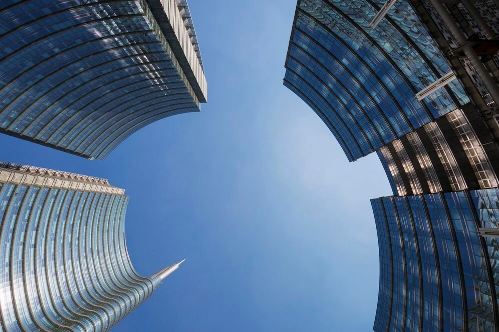 Bent and Curved Glass Manufacturers